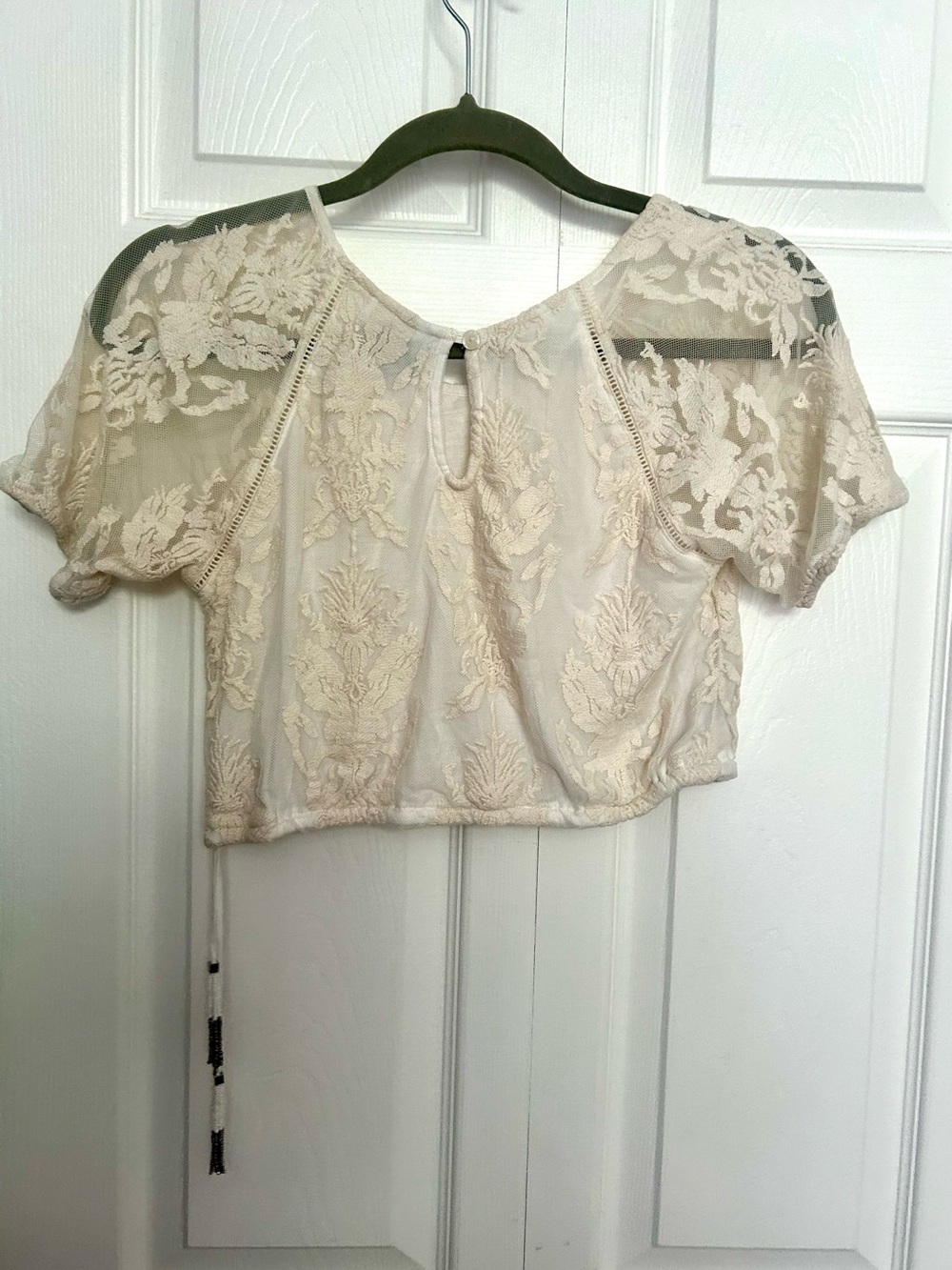 Kendall & Kylie Cream Lace Crop Top